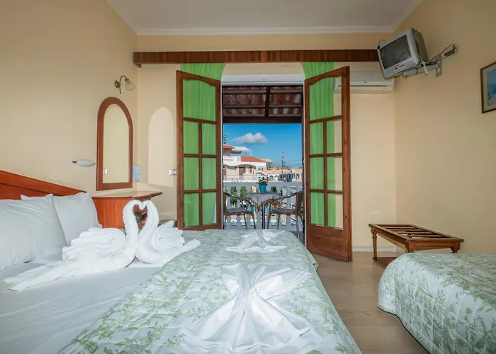 Anadiomeni Pool & By 