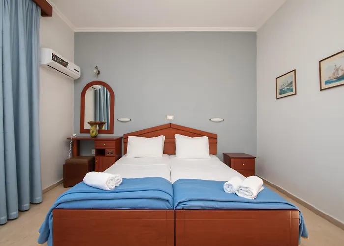 Anadiomeni Pool & By 