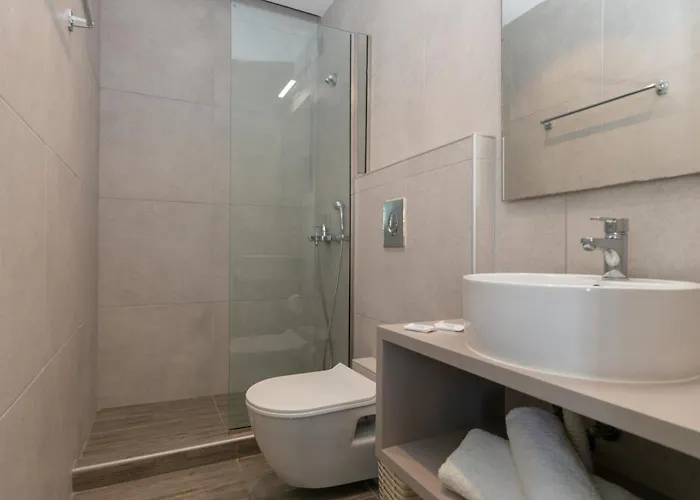 Anadiomeni Pool & By 