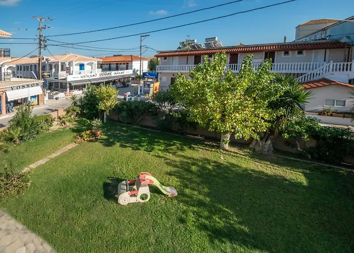 Anadiomeni Pool & By 