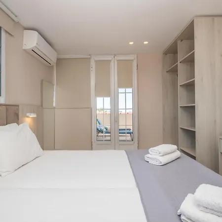 Anadiomeni Pool & By 