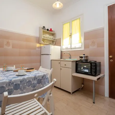 Anadiomeni Pool & By 