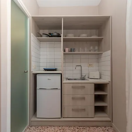 Anadiomeni Pool & By 