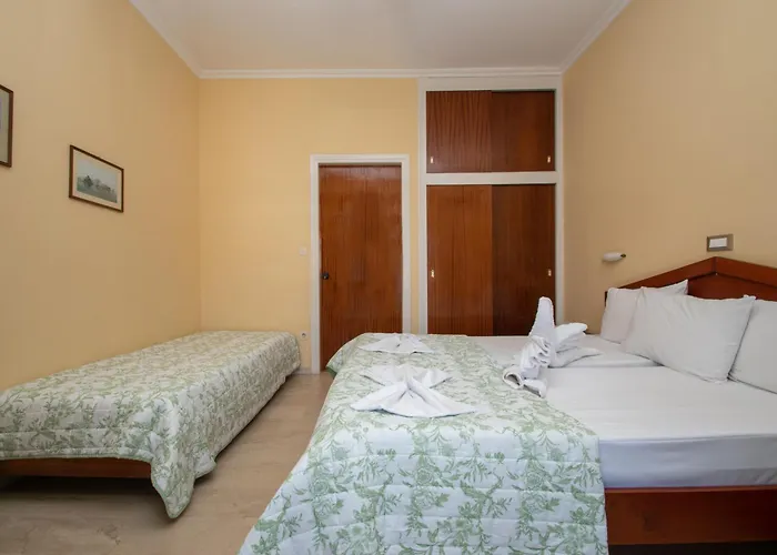 Anadiomeni Pool & By 