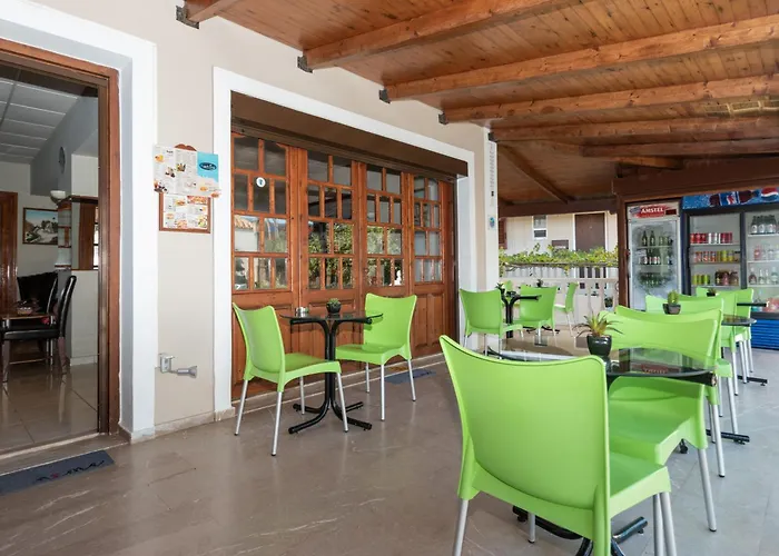 Anadiomeni Pool & By 